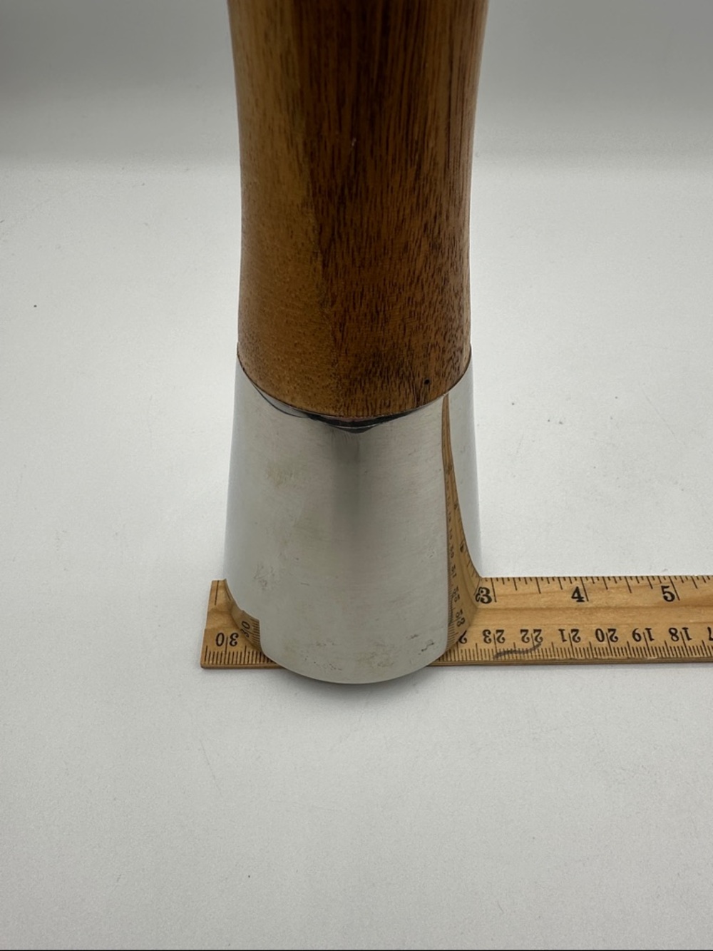 Nambé Peppermill, wooden Shaft, High Quality. 2012 Vintage. - Picture 9 of 13
